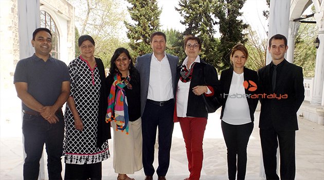 HİNTLİLER EVLENMEK İÇİN ANTALYA'YI SEÇİYOR