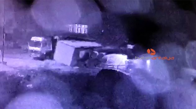 Hortum, Antalya'nın batısını yıktı geçti
