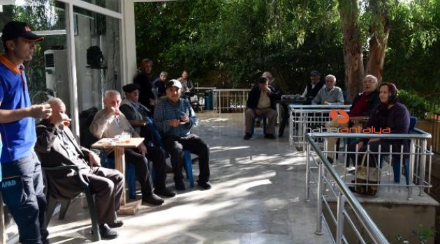 Huzurevindeki yangın tatbikatını gerçek zannedip 112'yi aradılar