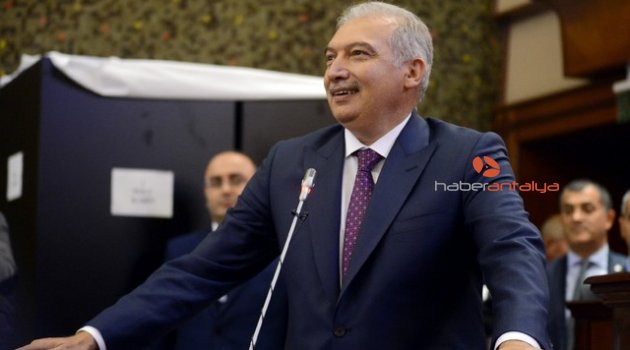 İBB'nin yeni başkanı Mevlüt Uysal, görevi devraldı
