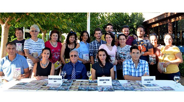 İlk imza heyecanı