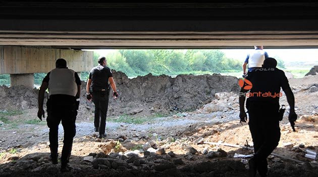  'İntihar edeceğim' dedi, polisi alarma geçirdi
