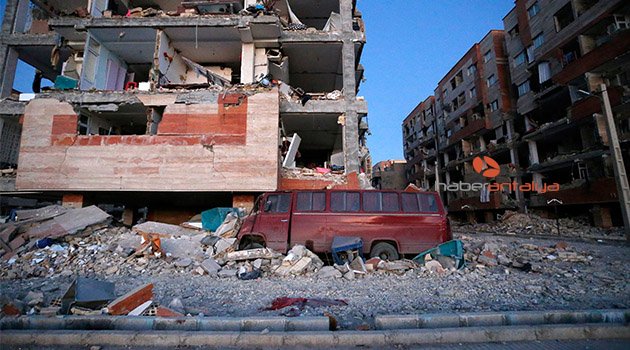 İran’da depremin bilançosu artıyor: Ölü sayısı 450’yi geçti