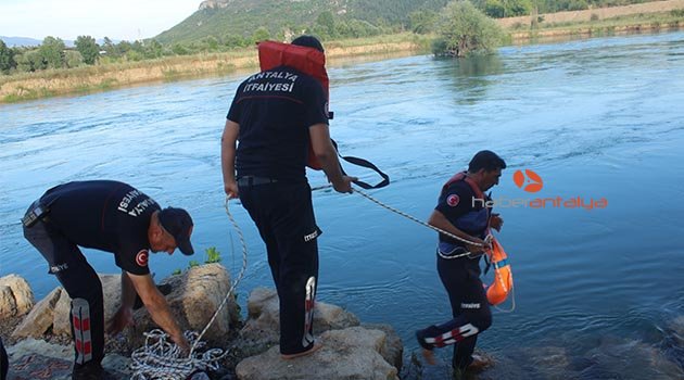 Irmağa düşen 5 yaşındaki çocuk kayboldu