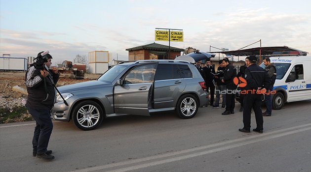 İŞADAMINA OTOMOBİLİNDE SİLAHLI SALDIRI
