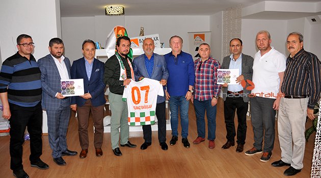 İŞADAMINDAN ALANYASPOR'A DAİRE BAĞIŞI