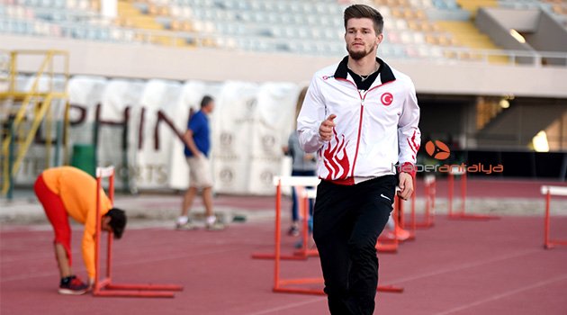 İşitme engelli atlet, dünyada ilki başarmak istiyor