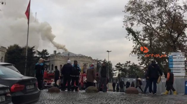 İstanbul Üniversitesi'nde yangın bilmecesi