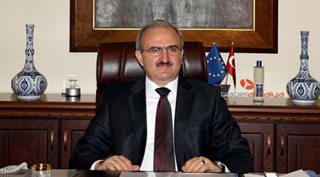 İŞTE YENİ ANTALYA VALİSİ :MÜNİR KARALOĞLU