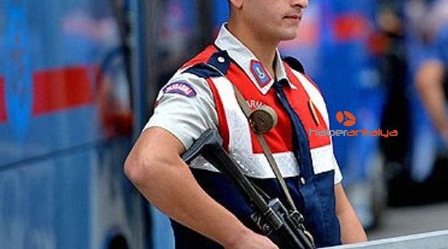 İSTİHBARATÇI JANDARMALAR TUTUKLANDI