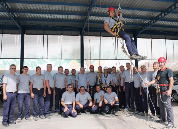 İTFAİYECİLERE KURTARMA EĞİTİMİ