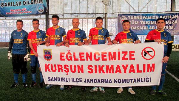 Jandarmadan 'eğlencemize Kurşun Sıkmayalım' Uyarısı