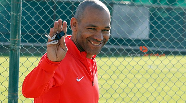 JOSE MORAİS BEYİN KANAMASI ŞÜPHESİYLE HASTANEYE KALDIRILDI