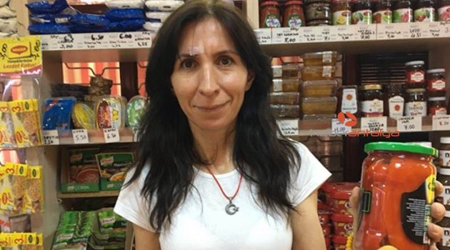 Kadın market çalışanından saldırgana kavanoz