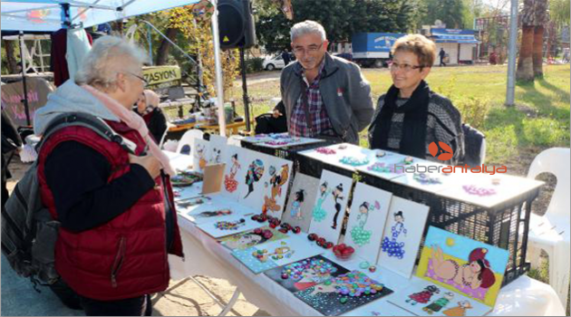 Kadınlardan sokak hayvanları için kermes