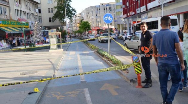 KAFETERYADA KURŞUN YAĞMURU!