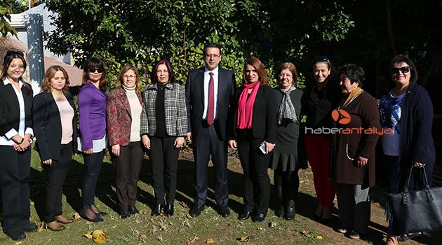 Kaftancıoğlu'na Antalya'dan destek