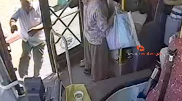 Kahraman şoför, fenalaşan yolcuyu hastaneye götürdü