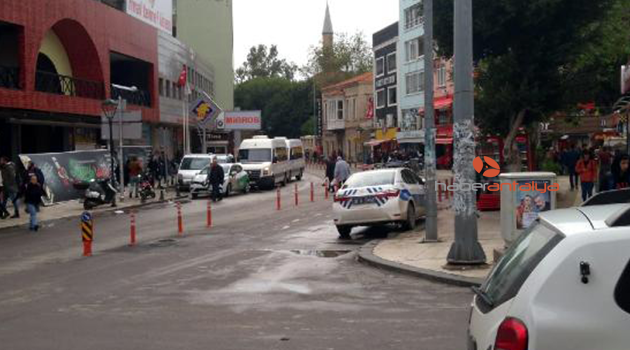 Kaldırıma park eden trafik polisine ceza