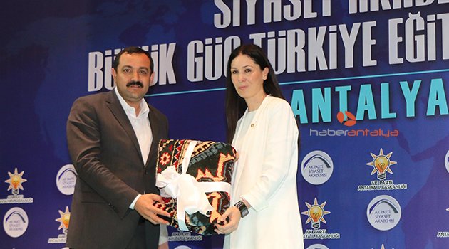 KARAASLAN: ANTALYA ULUSLARARASI KİMLİĞİ ÇOK GÜÇLÜ BİR ŞEHİR