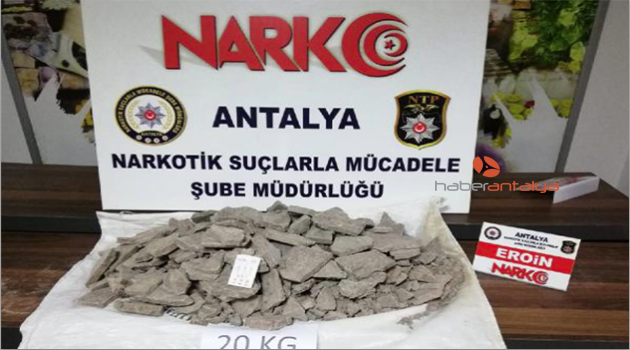 Kargo paketinden 20 kilo eroin çıktı