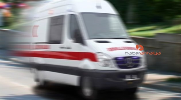 Karısını 10 yerinden bıçakladı, pişman olup ambulans çağırdı