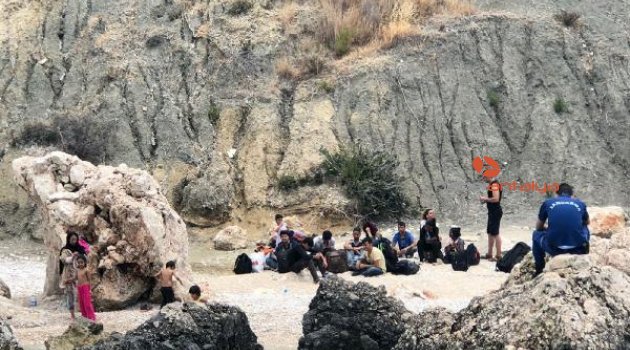 Kaş'ta 56 kaçak yakalandı