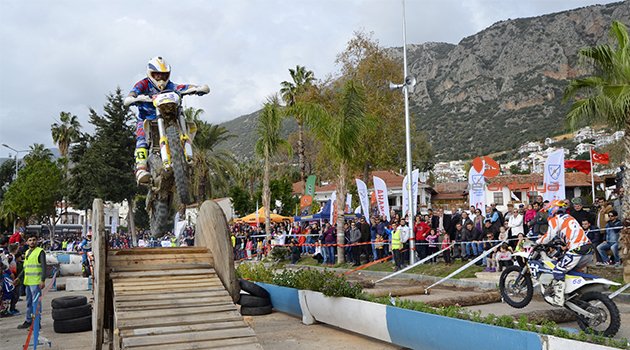Kaş'ta Enduro Şenlikleri başladı