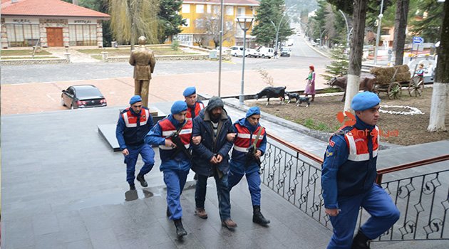 Katil zanlısı evlat Antalya'da yakalandı