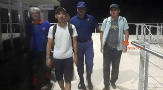 Kayıp turistleri jandarma buldu