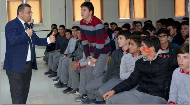 Kaymakam Çimşit öğrencilerle buluştu