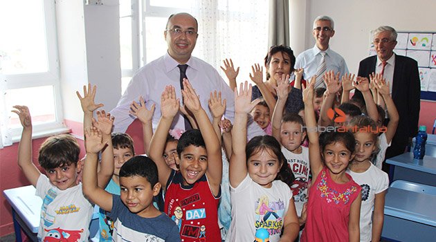 Kaymakam Feslihan'dan okullara ziyaret