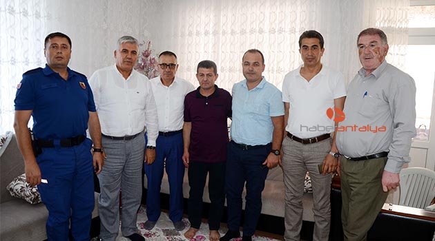 Kaymakamdan yaralı askerin ailesine ziyaret