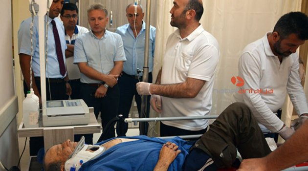 Kaymakamın makam aracı motosikletle çarpıştı: 1 yaralı
