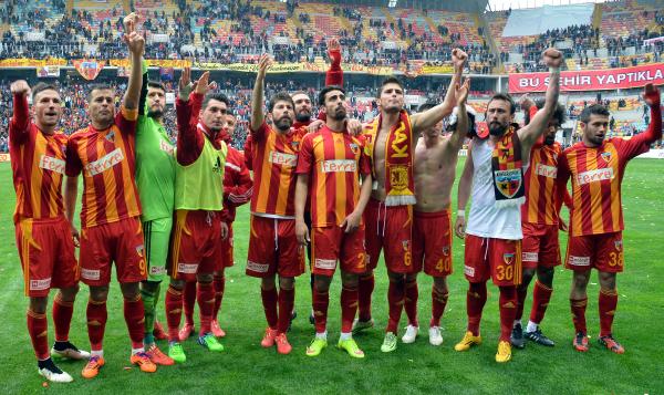 Kayserispor'da Süper Lig Kutlaması Karşıyaka Maçında