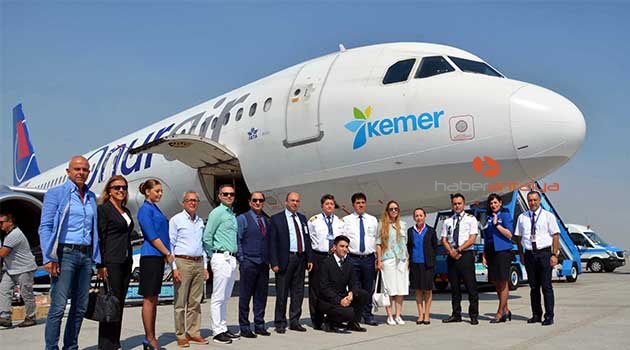Kemer logolu uçak ilk uçuşunu yaptı