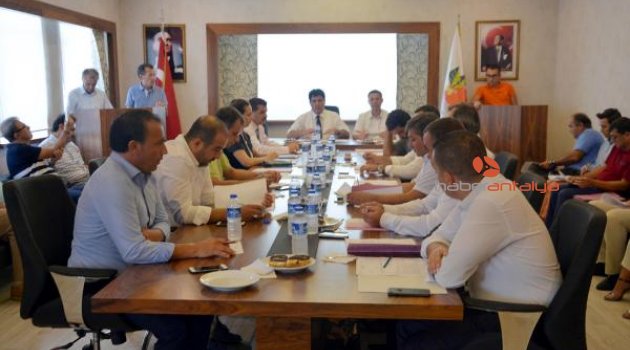 Kemer'de Ağustos meclisi yapıldı
