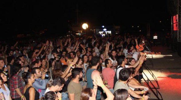 Kemer'de rock heyecanı