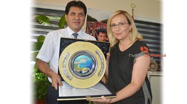 Kemer'den Belgrad'a kültür köprüsü: 'Avrupa'nın en büyük festivali'
