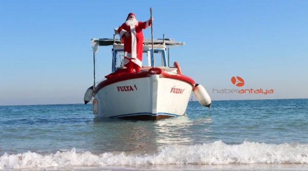 Kemer'e 'Noel Baba'lı yeni yıl tanıtımı
