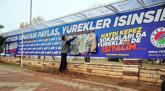 KEPEZ’DE ASKIDA ELBİSE KAMPANYASI