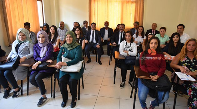 Kepez’de üniversiteye hazırlık kursları açıldı
