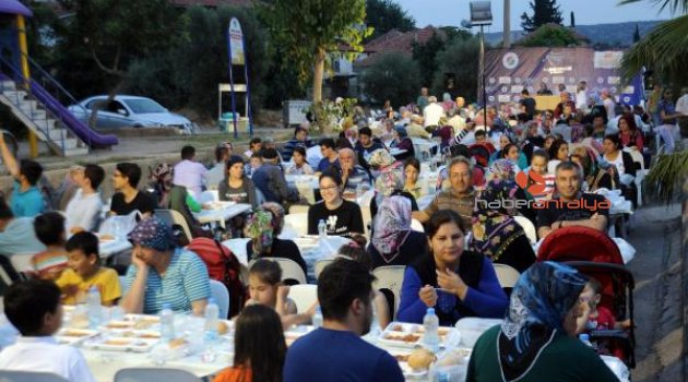 Kepez'de gönül sofraları