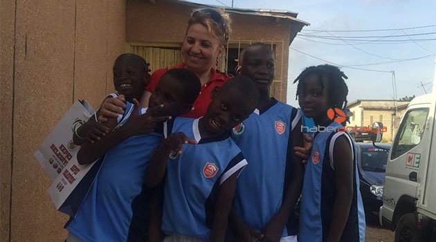 Kepez'den Afrikalı Çocuklara Forma