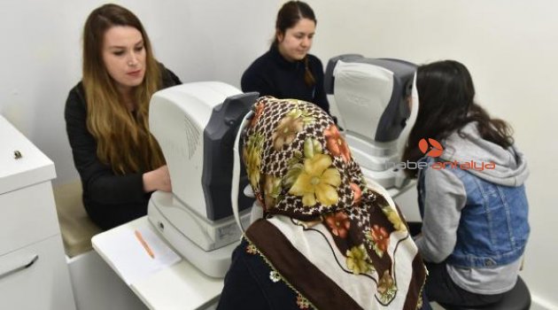 Kepez'in 'sağlık TIR'ı Çamlıca'da