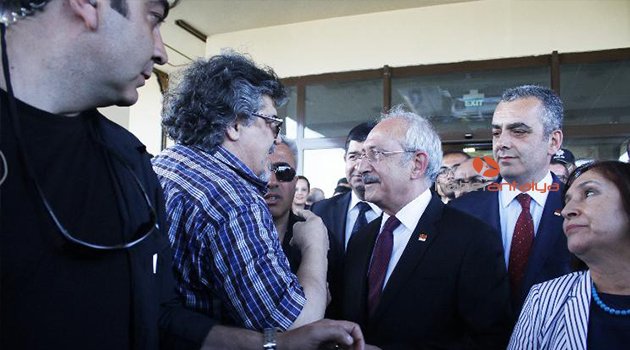 KILIÇDAROĞLU’NU PROTESTO EDEN HEYKELTIRAŞ SERBEST BIRAKILDI