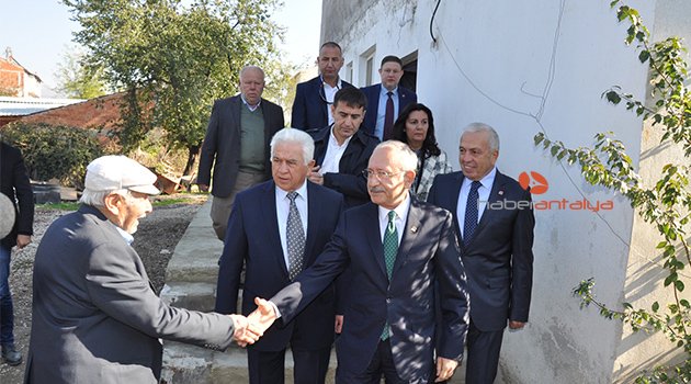 Kılıçdaroğlu'ndan şehit evine ziyaret