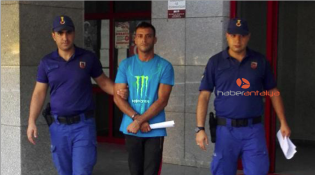 Kıskançlıktan sevgilisini bıçakladı, 'Kafanı kesip ambulansın önüne atacağım' dedi
