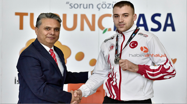'Kızıl Fırtına' sözünü tuttu