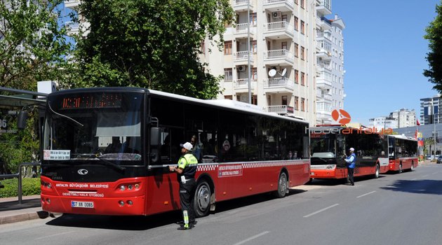 KLİMA AÇMAYAN ŞÖFÖR YANDI !